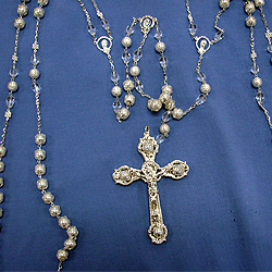 Rosary-Glass/Pearl Lasso